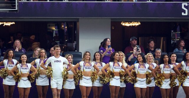 vikings’-male-cheerleader-strikes-back-at-critics-after-backlash