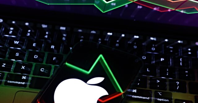 uk-drops-demand-that-apple-hand-over-private-american-user-data-after-trump,-vance-pressure