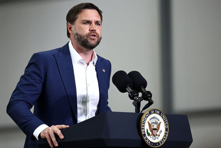 jd-vance-worked-behind-scenes-to-push-brits-to-drop-data-demands-of-apple