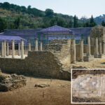 ancient-roman-mosaic-in-sicily-reveals-‘extraordinary’-find-resembling-modern-footwear
