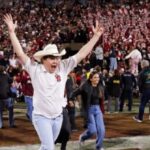 oklahoma-selling-fans-tickets-to-postgame-press-conferences