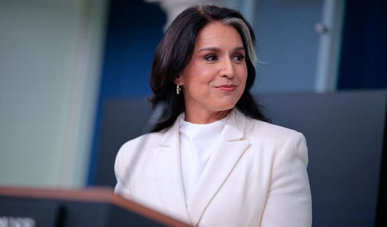 tulsi-yanks-security-clearances-of-37-intel-officials-over-russiagate:-‘abused-the-public-trust’
