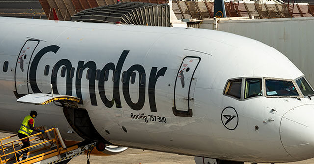 watch:-boeing-plane-makes-emergency-landing-after-flames-seemingly-shoot-out-of-engine:-‘an-incredibly-horrible-experience’
