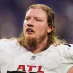 falcons-star-offensive-lineman-carted-off-field-with-apparent-lower-leg-injury-during-practice