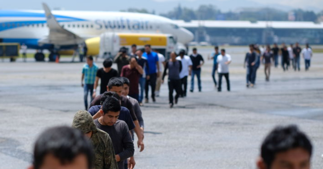 new-york-times:-trump-on-track-to-deport-400,000-illegals-in-2025