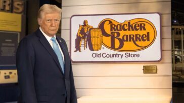 trump-orders-smithsonian-to-display-exhibit-of-old-cracker-barrel-logo