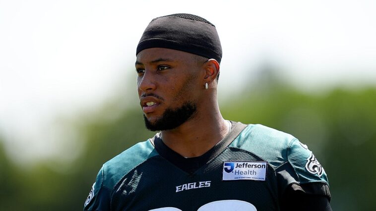 eagles’-saquon-barkley-puts-devaluation-of-running-backs’-contracts-on-handful-of-franchises