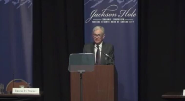 reporter-thrown-out-of-fed’s-jackson-hole-conference,-charged-with-criminal-trespass-for-asking-federal-reserve-governor-lisa-cook-questions-about-her-mortgage-fraud-scandal
