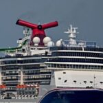 watch:-another-carnival-cruise-brawl,-this-time-‘over-chicken-tenders’