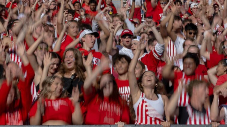 marching-bands!-big-entrances!-sing-alongs!-36-of-our-favorite-game-day-traditions