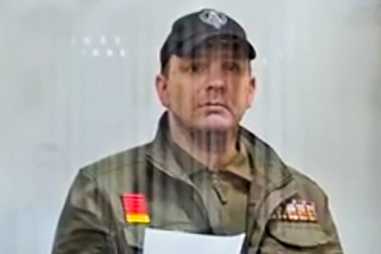 putin-war-hero,-the-‘executioner,’-exposed-as-ringleader-of-$2.5m-scam-that-had-his-russian-elite-troops-shoot-him,-each-other-to-get-paid