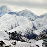 rescue-effort-halted-for-stuck-climber-on-treacherous-mountain-after-climber-dies-trying-to-help-her:-reports