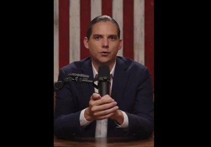conservative-activist-drops-damning-receipts-exposing-the-full-extent-of-disgusting-woke-rot-at-cracker-barrel-in-brutal-takedown-of-the-company-(video)
