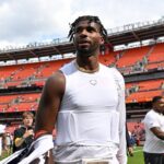 shedeur,-despite-struggles,-expects-roster-spot