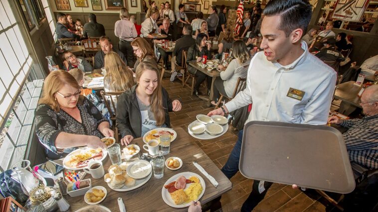 cracker-barrel-‘ruined-a-good-thing’-as-loyal-fan-slams-‘depressing’-rebrand