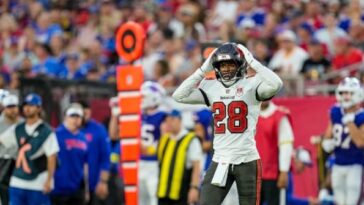 watch:-shilo-sanders-ejected-from-preseason-finale-after-throwing-punch