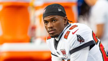 bucs-to-waive-shilo-sanders-after-ejection-from-punching-bills-player:-report