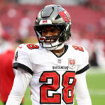 buccaneers-waiving-rookie-safety-shilo-sanders,-1-day-after-ejection