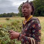 supposedly-abused-texas-woman-flees-to-the-scottish-woods-with-her-one-year-old-daughter-to-join-a-“lost-african-tribe”