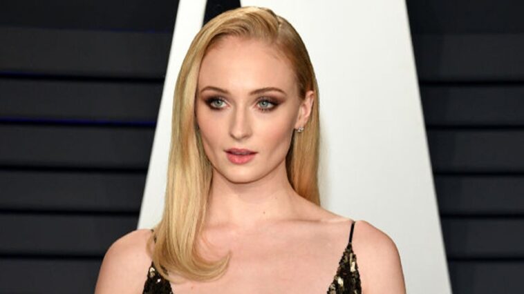 sophie-turner-never-wants-to-live-in-the-us-again-after-moving-home-to-the-uk