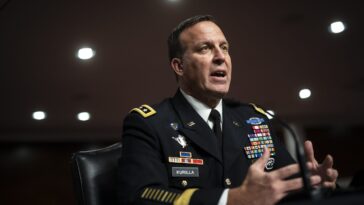 ‘bold’-general-who-led-us’-‘midnight-hammer’-strikes-on-iran-ends-middle-east-reign
