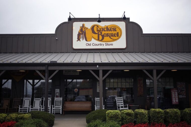 cracker-barrel-downplays-backlash-as-the-‘vocal-minority,’-stands-by-rebrand