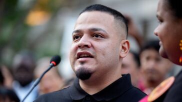 watch:-leftists-throw-a-literal-pity-party-for-kilmar-abrego-garcia-as-he-surrenders-to-ice