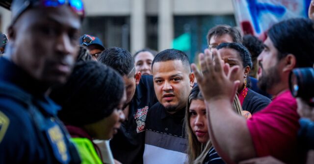 ice-detains-‘maryland-man’-kilmar-abrego-garcia-for-deportation-to-uganda