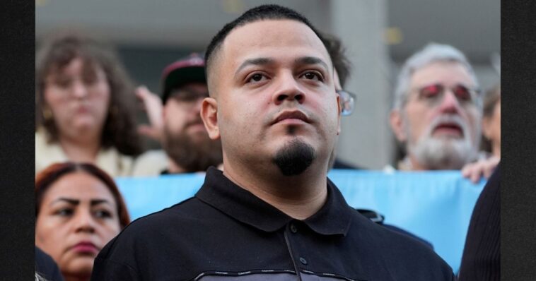 breaking:-obama-appointed-judge-halts-kilmar-abrego-garcia’s-deportation