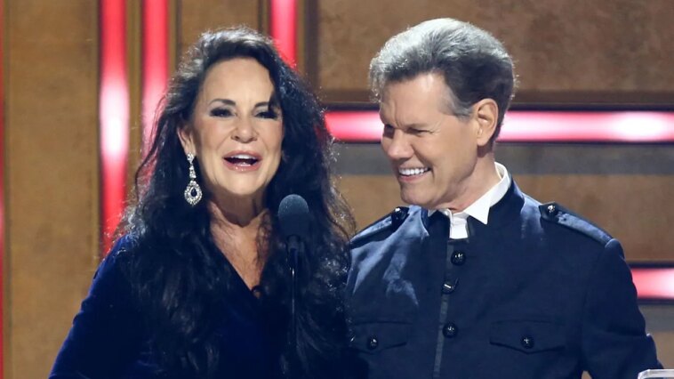 randy-travis’-wife-defied-medical-advice-to-‘pull-the-plug’-during-country-star’s-stroke-recovery-battle