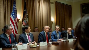watch-live:-president-trump-holds-cabinet-meeting-–-11-am-et