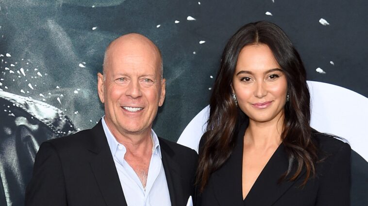 bruce-willis-showed-‘alarming’-warning-signs-before-dementia-diagnosis,-wife-says