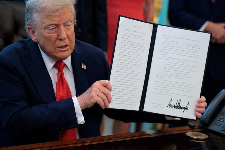 trump-protects-the-american-flag