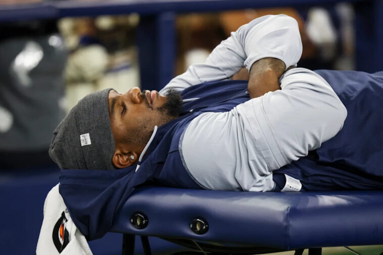 nfl-panic-meter:-time-is-running-out-for-the-cowboys-to-resolve-the-micah-parsons-situation
