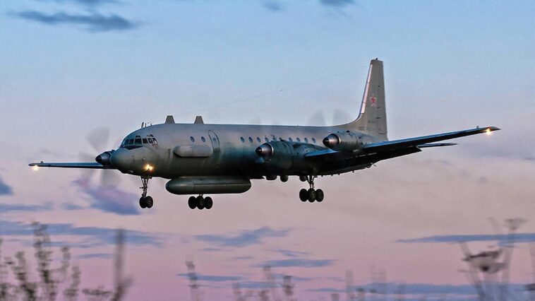 us-scrambles-fighter-jets-to-track-4th-russian-spy-plane-near-alaska-in-less-than-week