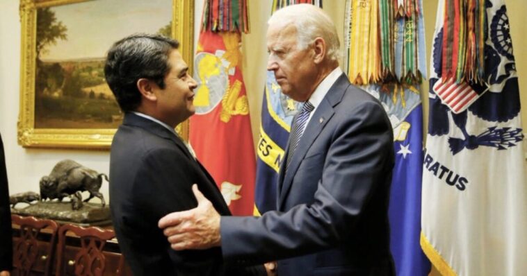 jerome-corsi:-how-an-obama/biden-deal-with-honduras-to-flood-the-us.-with-illegal-immigrants-financed-actblue