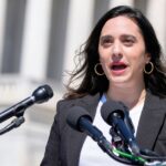 dem-rep-reveals-she-doesn’t-know-what-a-‘constituent’-is-and-struggles-to-use-google
