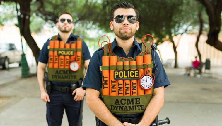 michigan-police-help-muslim-immigrants-feel-welcome-by-wearing-suicide-vests