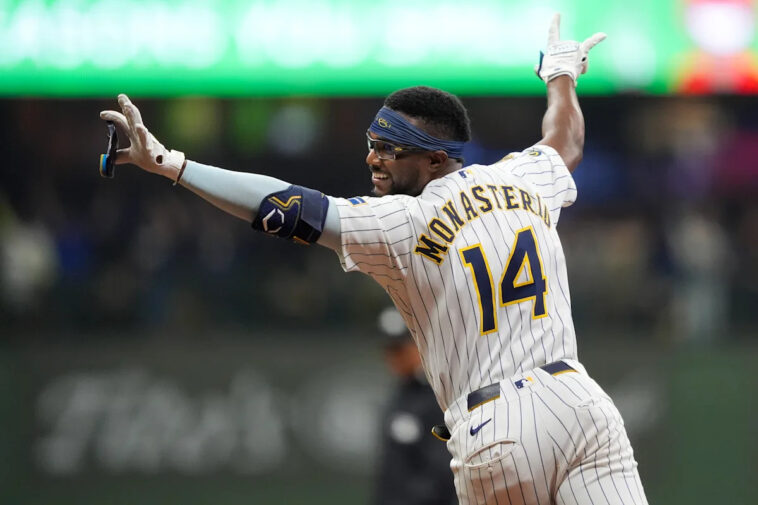 brewers-clinch-mlb’s-first-playoff-spot,-then-rally-to-walk-off-cardinals-in-extra-innings