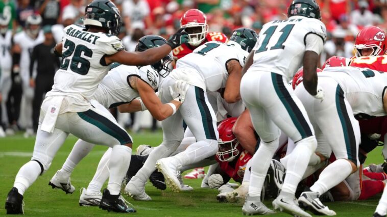 eagles-lt:-tush-push-chatter-makes-‘blood-boil’
