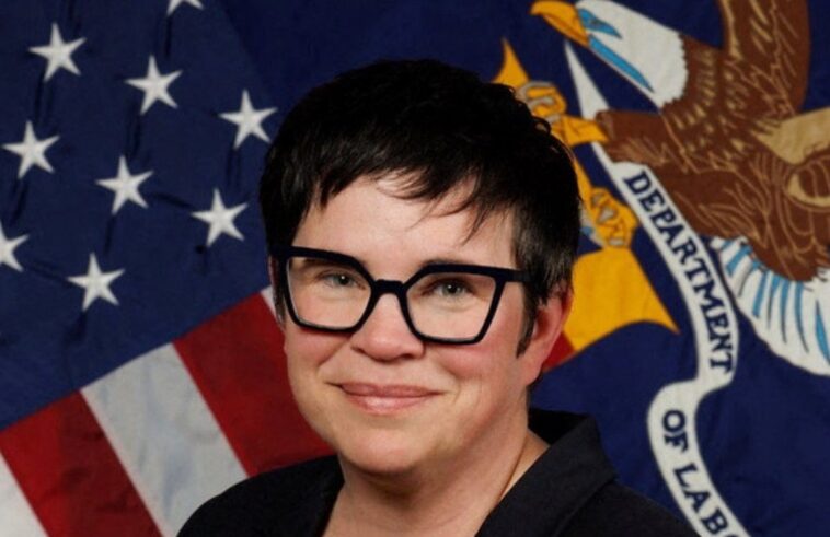former-biden-appointed-bls-commissioner-lashes-out-at-trump-in-first-remarks-since-firing