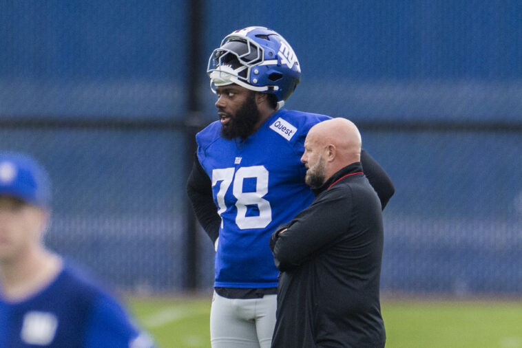 andrew-thomas-ramping-up-toward-potential-giants-return-versus-chiefs