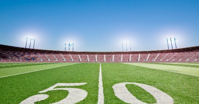 police-officer-dies-from-sideline-hit-during-college-football-game