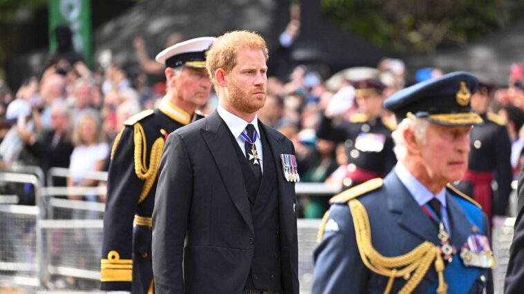 king-charles-‘saddened’-after-prince-harry-accuses-insiders-of-deliberate-sabotage:-expert