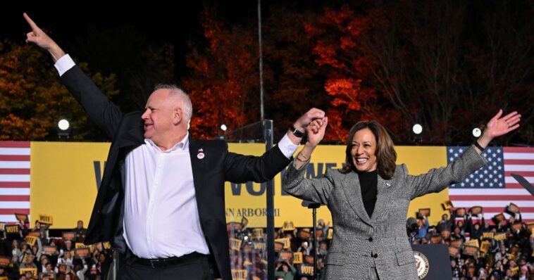 tim-walz-says-he-let-kamala-harris-down-during-2024-campaign:-‘i-warned-them’
