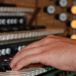 church-organist-close-to-figuring-out-what-all-these-pedals-and-buttons-are-for