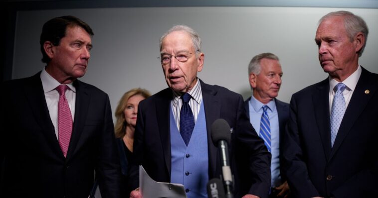 breaking:-biden’s-fbi-‘spied’-on-gop-senators’-phone,-location-data-–-report