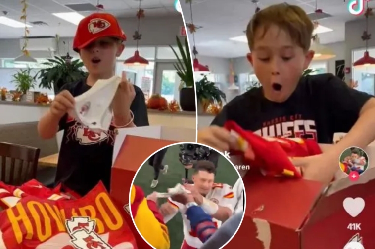 chiefs-send-autographed-patrick-mahomes-gear-to-10-year-old-boy-who-had-star’s-headband-taken-by-giants-fan