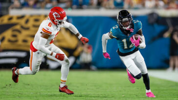 jaguars-rookie-wr-travis-hunter-mades-ridiculous-catch,-also-has-an-injury-scare-at-cb