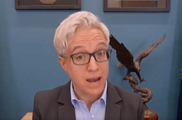 oregon-governor-tina-kotek-claims-federal-agents-in-portland-are-antagonizing-protesters-(video)